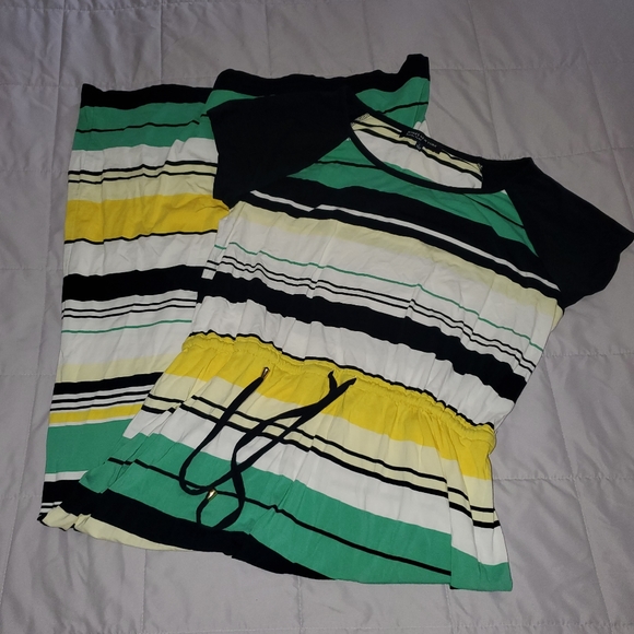 Striped, short sleeved maxi dress - Picture 2 of 9